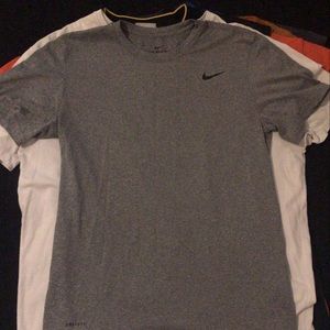 Men’s Medium Nike Workout Tee